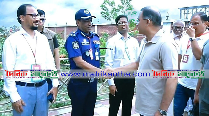 প্রধানমন্ত্রীর সাথে খুলনা রেঞ্জ ডিআইজি’র কুশল বিনিময়